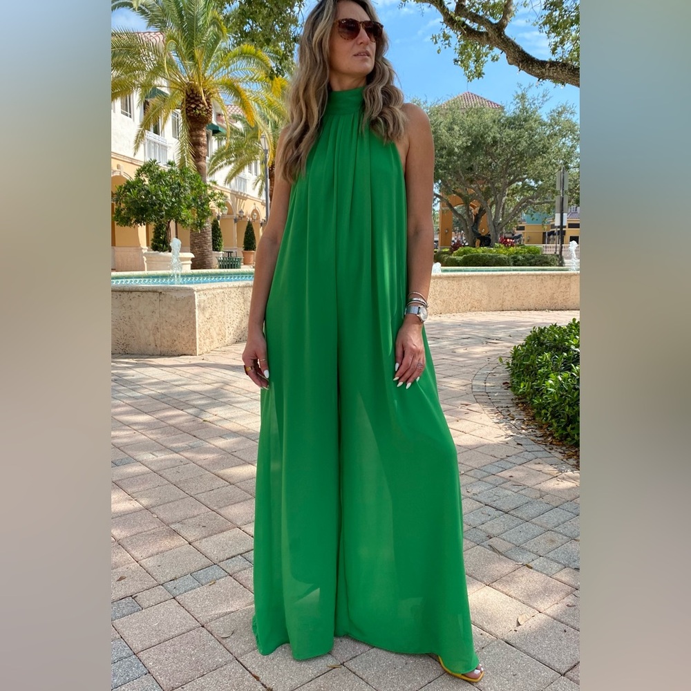 Dress Day Green Halter Jumpsuit Wide Leg Flowy Lined Elegant Size M L